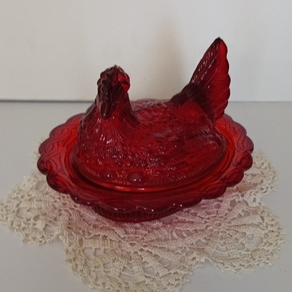 Mosser Ruby Red Hen On Nest. This Piece Has A Cadium Glow And It Is Very Rare - Picture 2 of 8